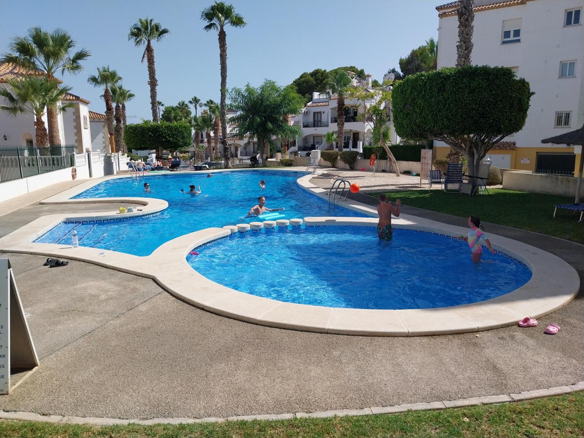 Charming Apartment In Front Of Villamartin Golf And Plaza Exterior photo